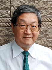 岩附 信行 氏