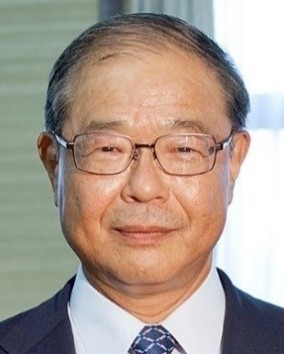 岡崎 健 氏