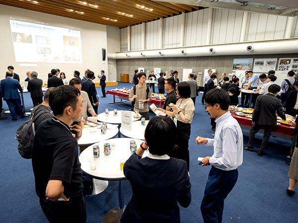 ネットワーキング会場風景