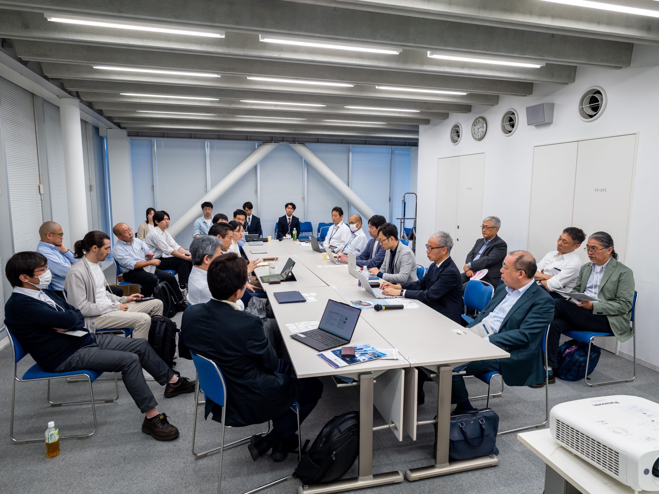 新ビジョン創成セッション（Industry、AI）の会場風景
